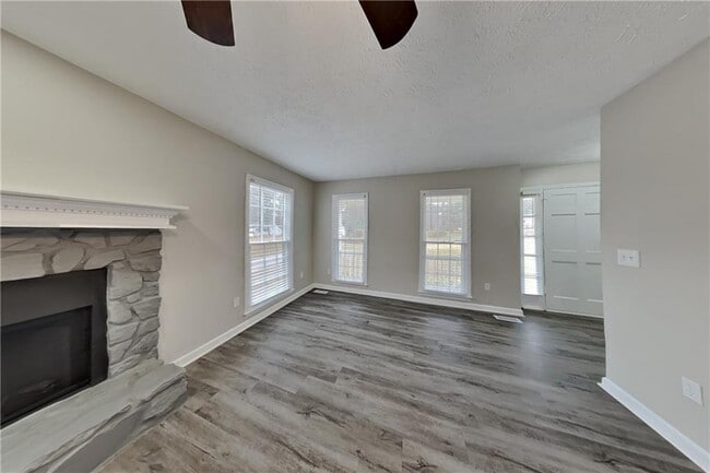 Building Photo - 89 White Oak St