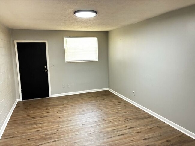 Building Photo - 7138 Conant Ave