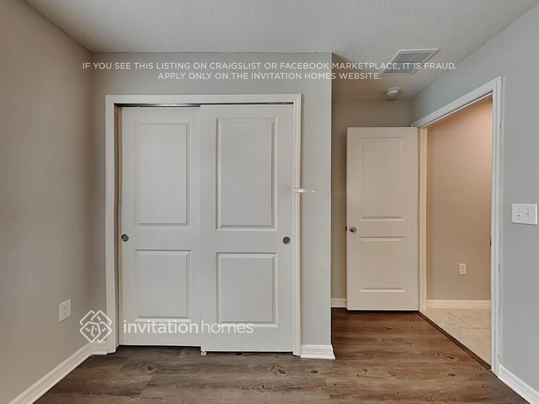 Building Photo - 7334 Ibis Dr