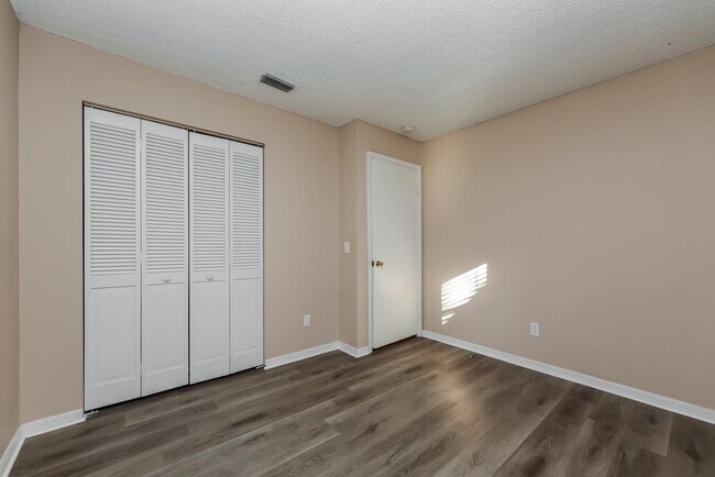 Building Photo - 1724 Elk Spring Dr