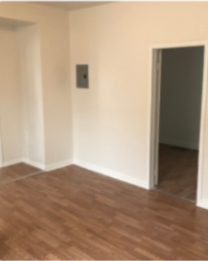 Building Photo - 4208 Newark Ave