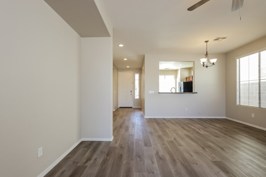 Building Photo - 21038 E Tierra Grande