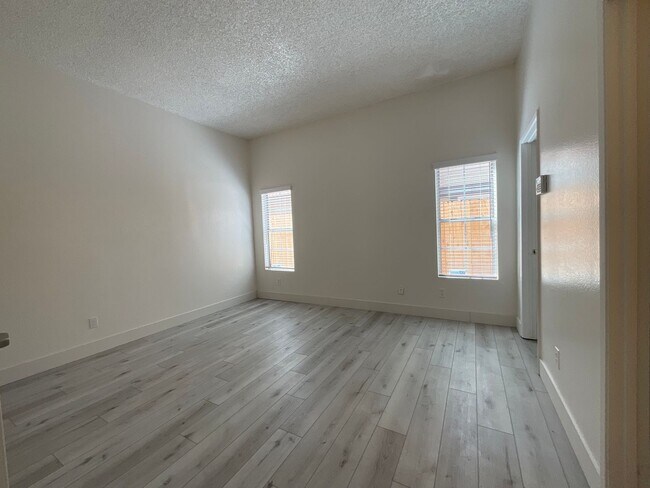 Building Photo - Single-family home 3 bedroom 2 bathroom located in the highly sought-after area of Chino Hills, CA.