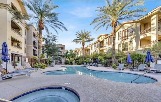 Building Photo - 7291 N Scottsdale Rd