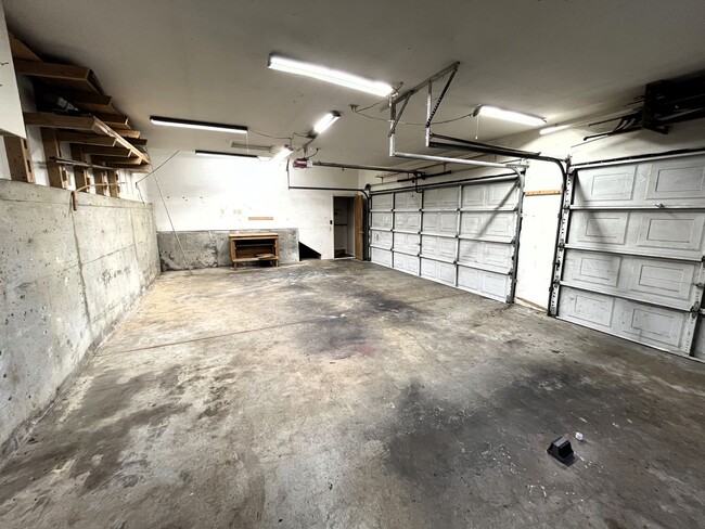 Building Photo - Custom 2-story Humboldt Hill home features 3-car garage, spacious pet-friendly yard