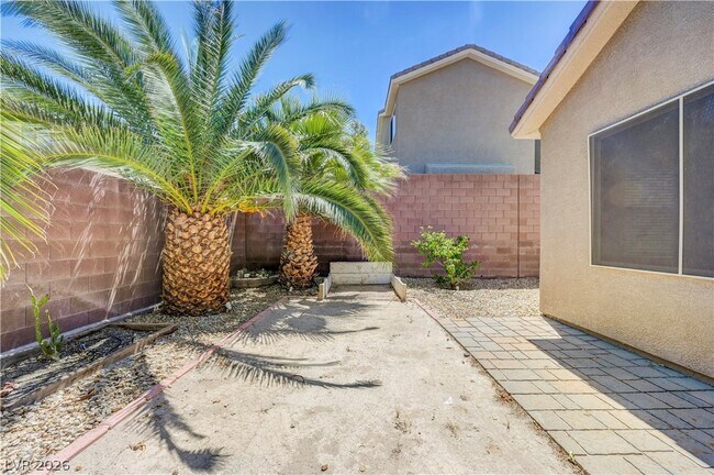 Building Photo - 2612 Galimard Terrace