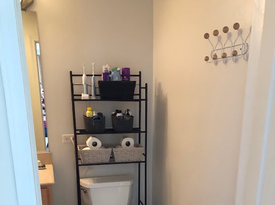 Building Photo - 400 W Ontario St