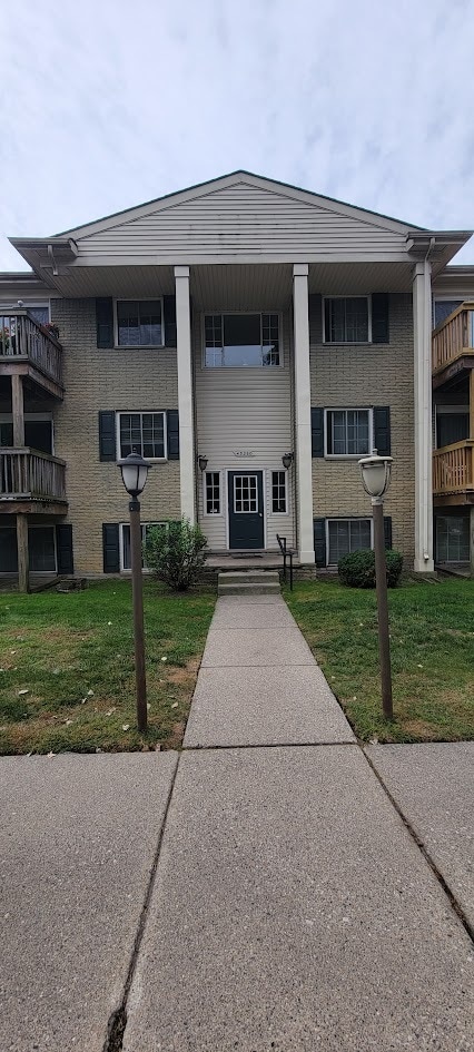 Primary Photo - 45260 Keding St