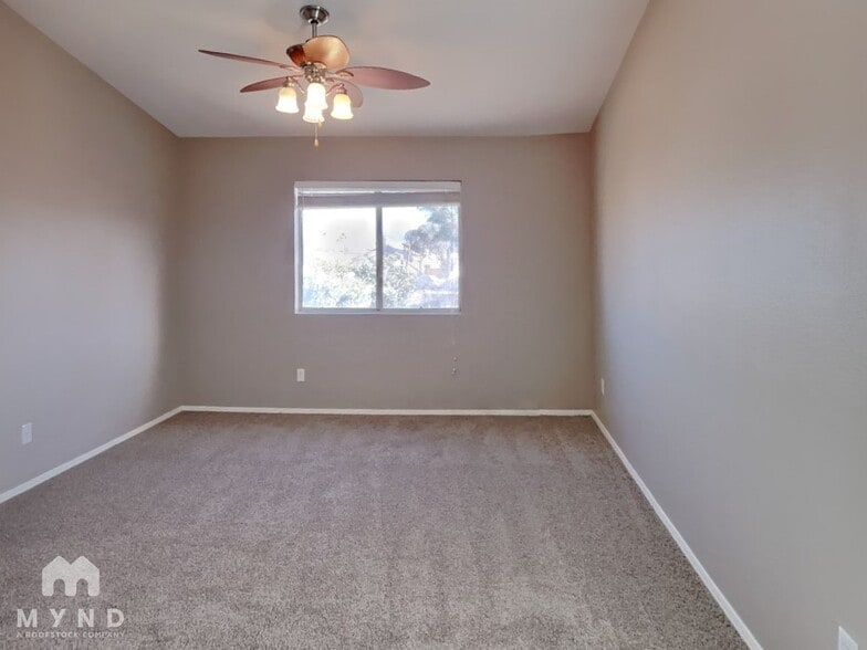 Building Photo - 8620 N Cantora Way