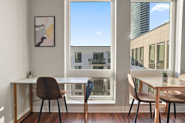 Building Photo - 1410 Nicollet Ave