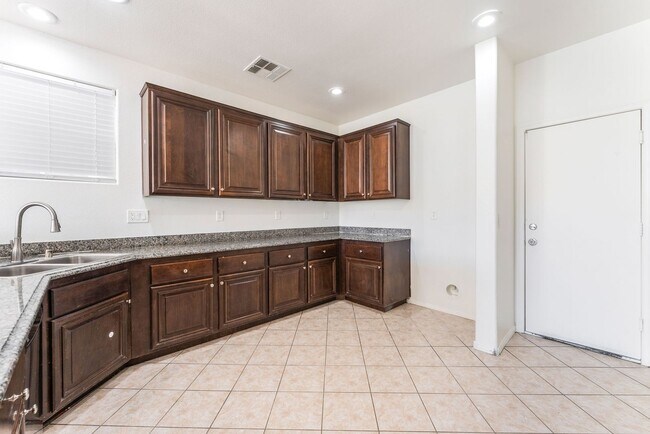 Building Photo - Upgraded 3-Bedroom Home in Gated Community!