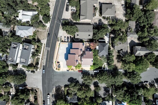 Building Photo - 1500 Woodlawn Blvd