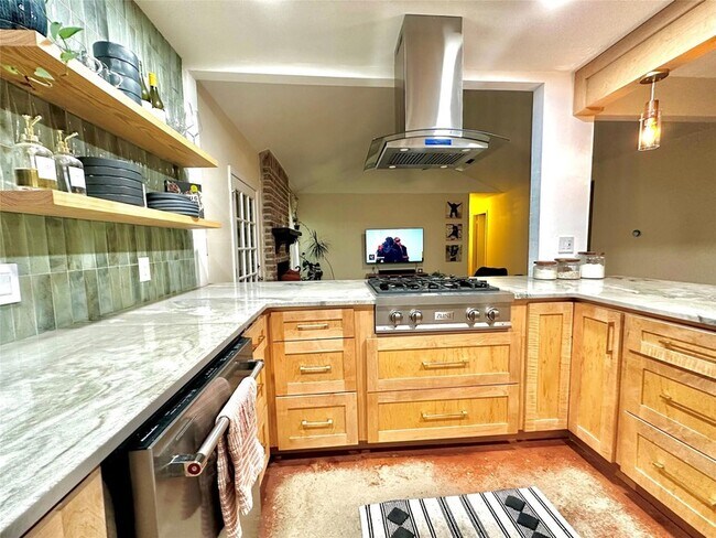 Building Photo - 1101 Stoneoak Ln