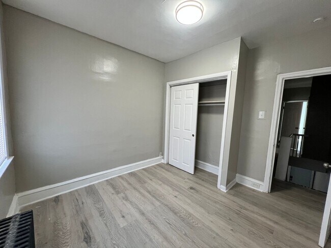 Building Photo - Remodeled 3b/1.5b House. Section 8 ONLY!