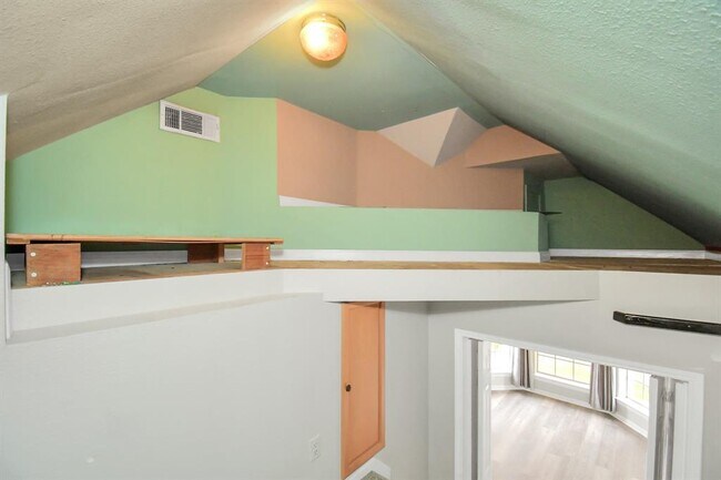 Building Photo - 14810 Cypress Ridge Dr