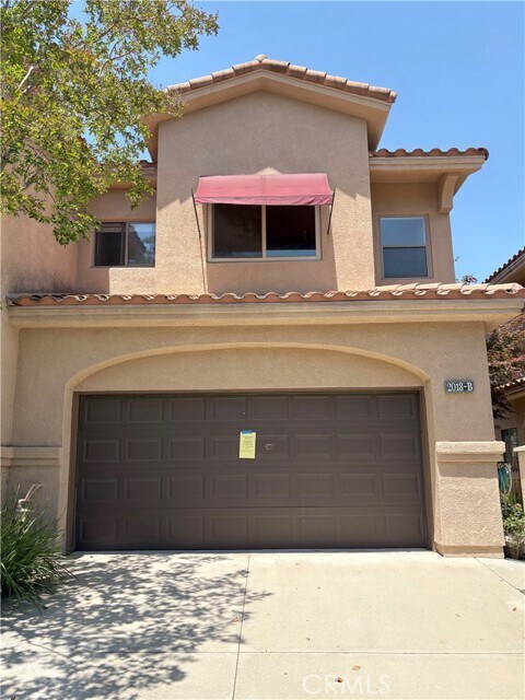 Building Photo - 2018 Villa Del Lago Dr