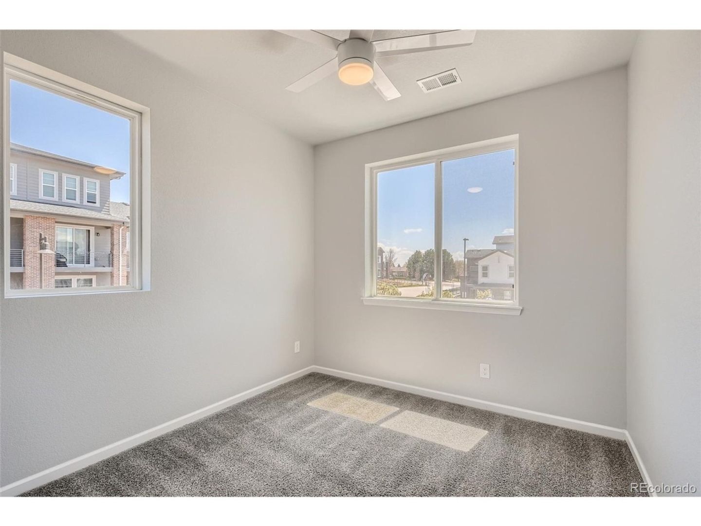 Building Photo - 14762 E Belleview Ave