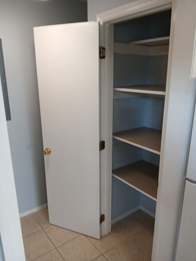 Building Photo - Charming Coastal Rental at Bald Point FL