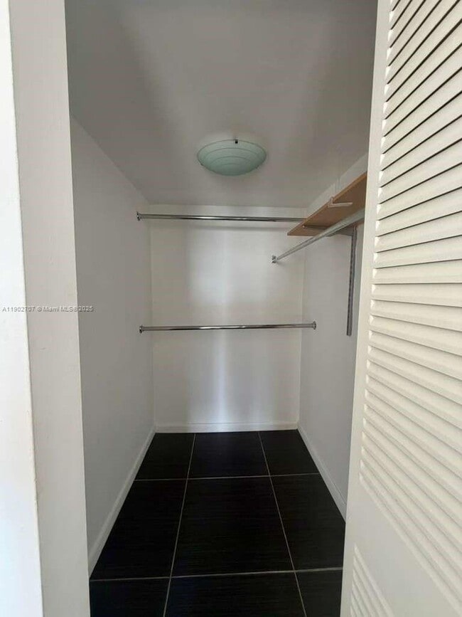 Building Photo - 13499 Biscayne Blvd