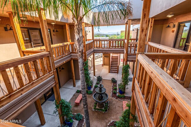 Building Photo - 12005 N Panorama Dr