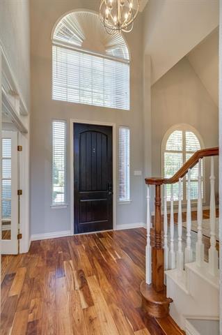 Building Photo - 18 Greenleaf Dr