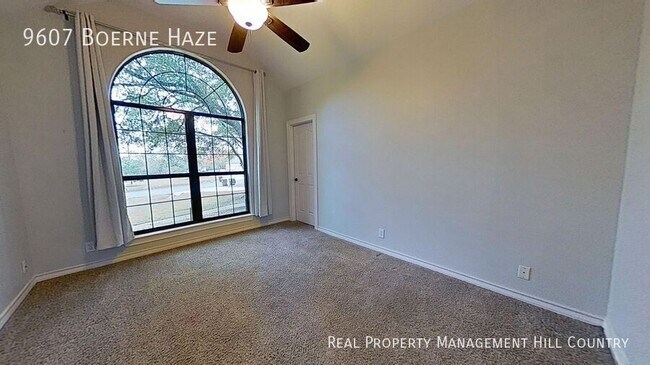 Building Photo - 9607 Boerne Haze