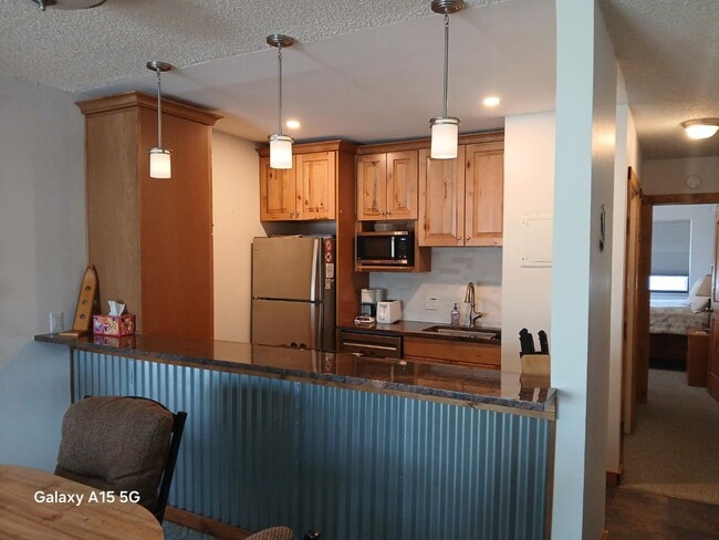 Building Photo - 203 E. Meadow Mile - 12-10