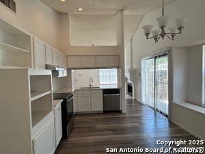 Building Photo - 10207 Raven Field Dr