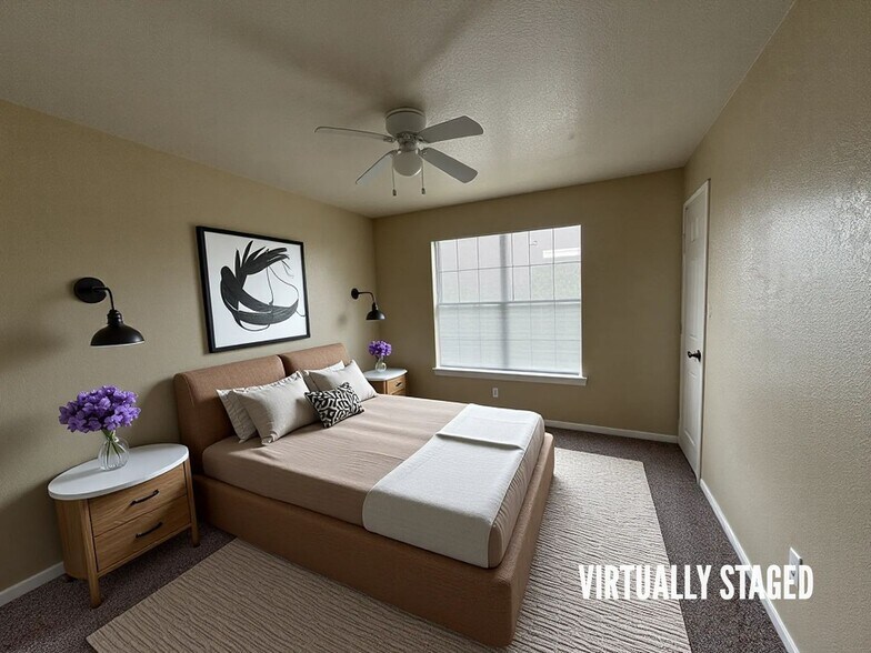 Building Photo - 3805 Ys Pak Ct