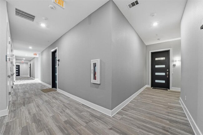 Building Photo - 4415 Jackson Ave