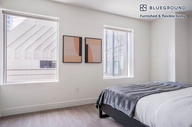 Building Photo - 18 10th St