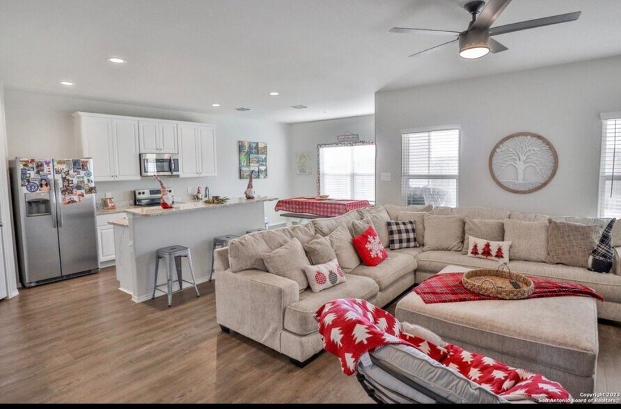 Building Photo - 6011 Macdona Ridge