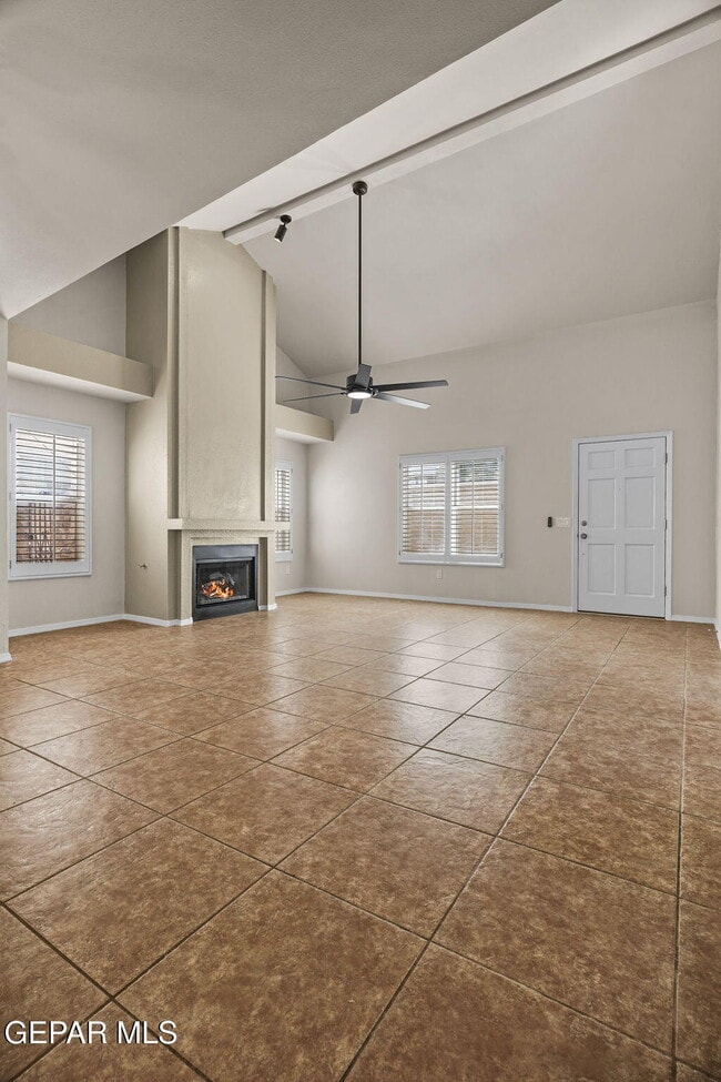 Building Photo - 143 N Alto Mesa Dr