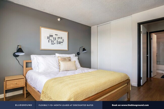 Building Photo - SoMa Square, 1 Saint Francis Pl