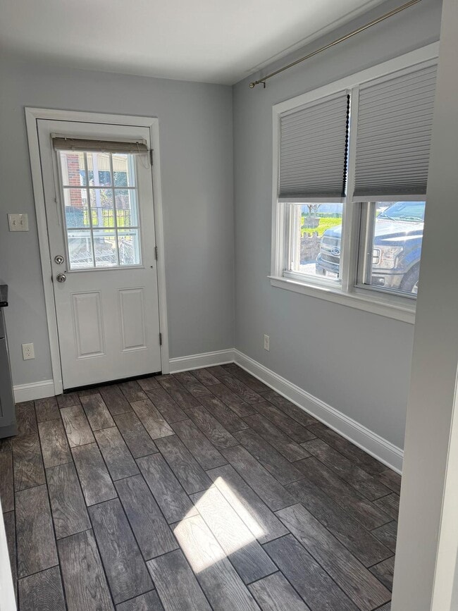 Building Photo - 131 1st Ave