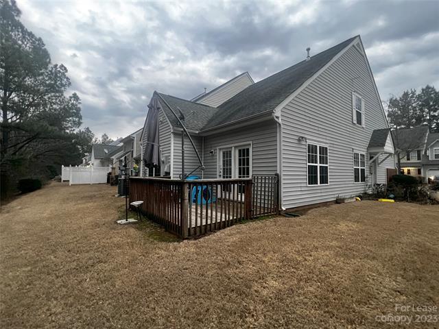 Building Photo - 3033 Des Prez Avenue