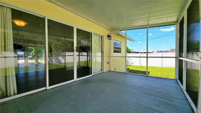 Building Photo - 4659 Alligator Dr