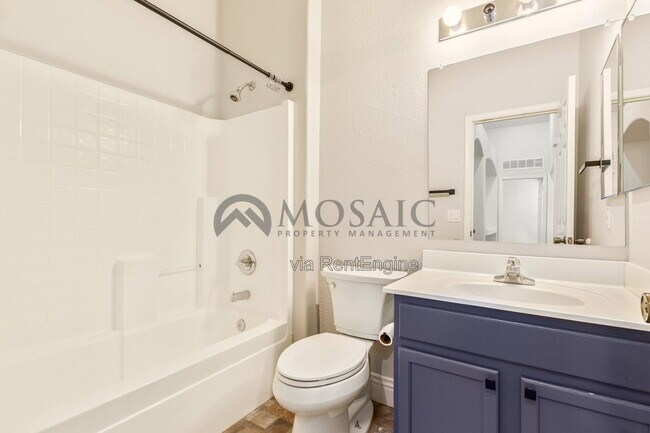 Building Photo - 3381 E Flamingo Ct