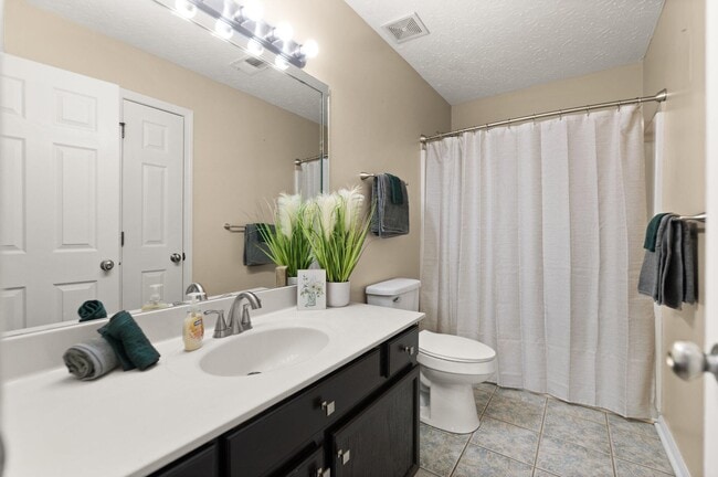 Building Photo - 1409 Pleasant Ridge Dr