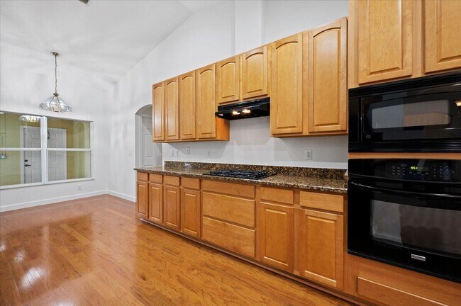Building Photo - 4190 SW Utterback St