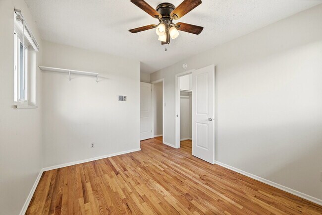 Building Photo - $1,895.95, 3-bed, 2-bath, located in Colorado Springs with Central AC.