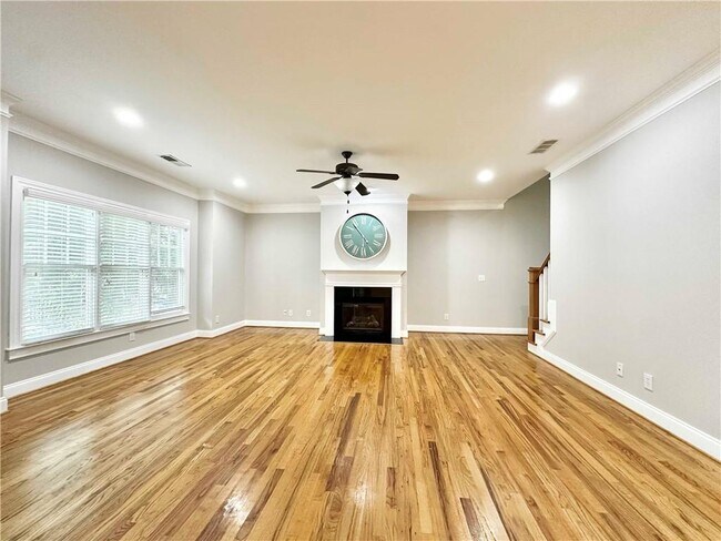 Building Photo - 1541 Gilstrap Ln NW