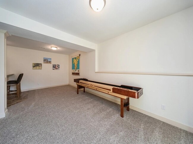 Building Photo - 16035 Northpark Dr