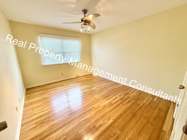 Building Photo - 1 Bedroom in Westport