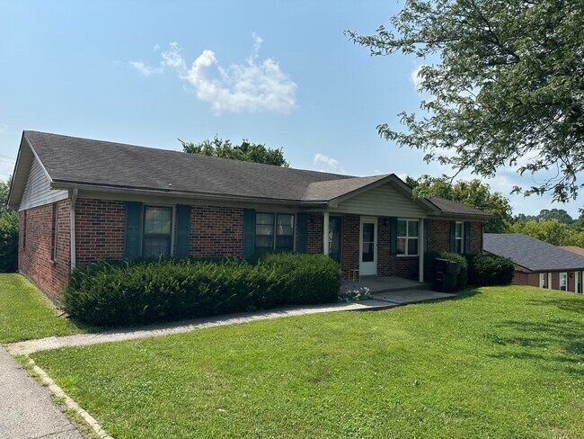 Building Photo - 788 Ridgeview Dr