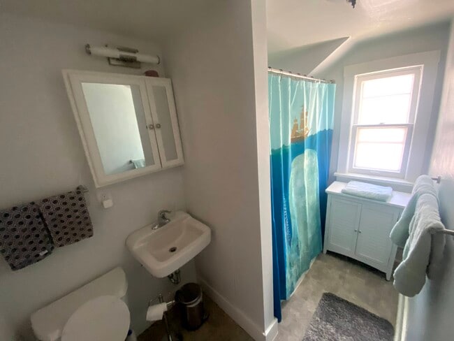 Building Photo - 2111 E. Dayton St.