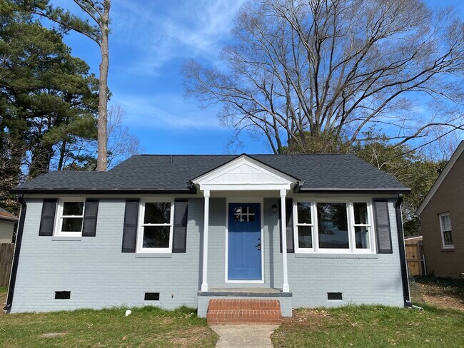 Building Photo - 403 E Hammond St