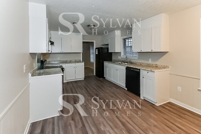 Building Photo - At Last, This Is What You Have Been Searching For!