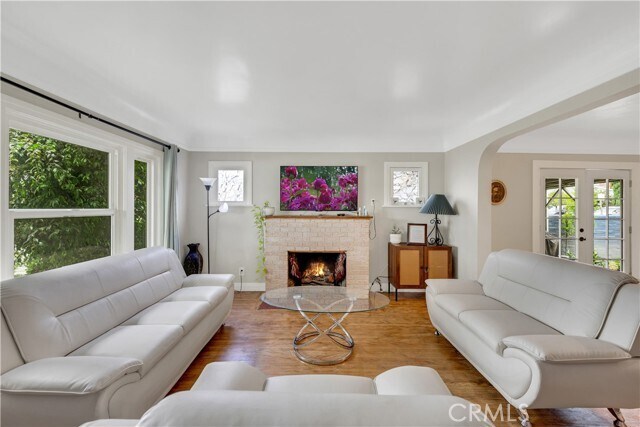 Building Photo - 3501 Del Mar Blvd