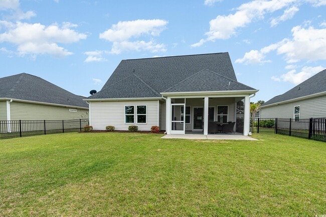 Building Photo - 1621 Palmetto Palm Dr